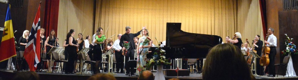 2013 05 21 Heile svcena dirigent og pianist